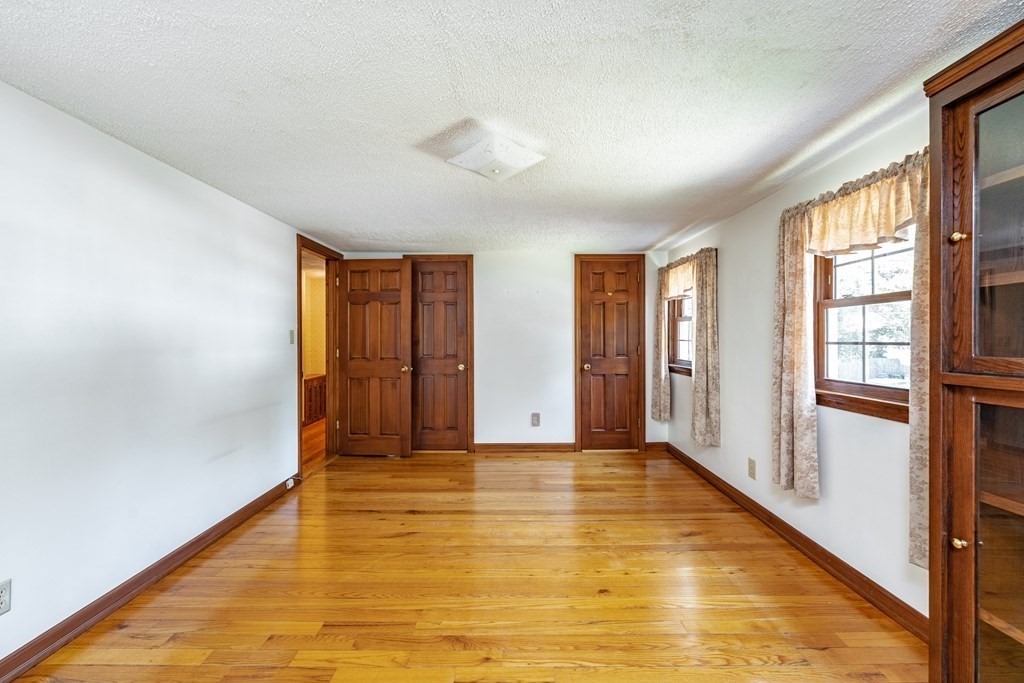 72 Donbray Road Springfield, MA 01119 - Photo 24 of 40