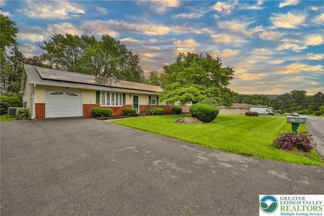 $450,000 | 1502 2nd Street, Bethlehem, PA 18020