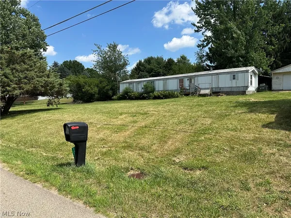 $49,800 | 10056 Lawndell Road Southwest, Navarre, OH 44662