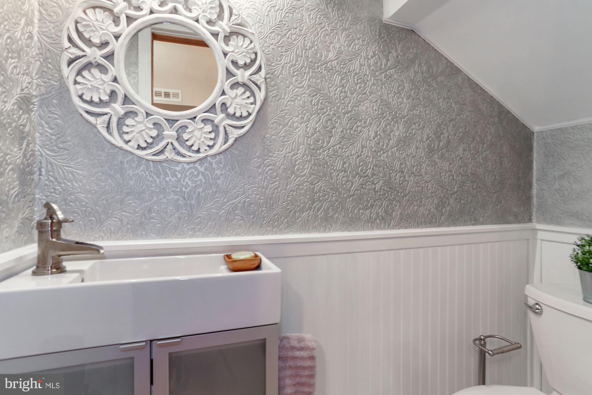 772 Irving Street Northwest Washington, DC 20010 - Photo 19 of 38