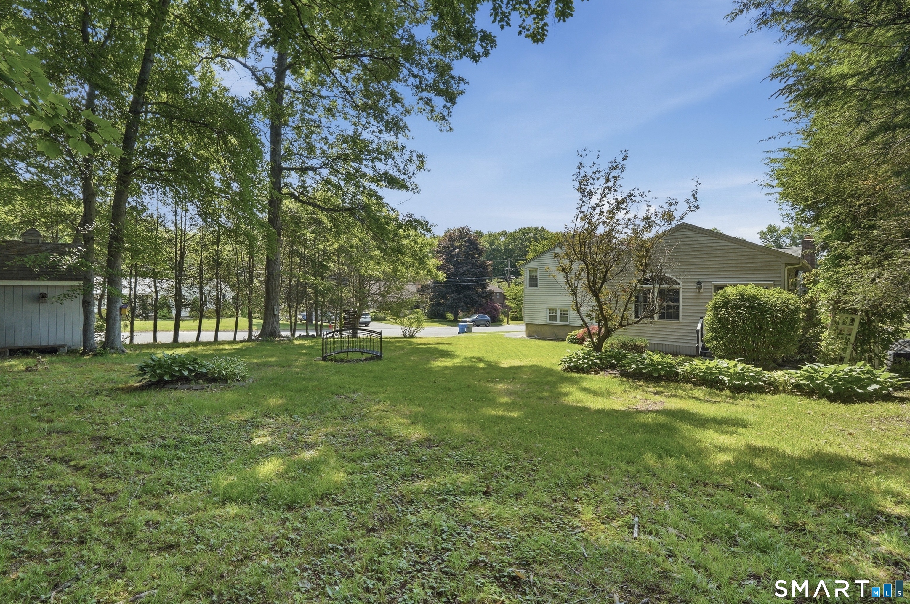 425 Sonstrom Road Bristol, CT 06010 - Photo 28 of 32