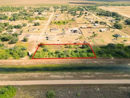 $75,990 | 7969 13th Terrace, LaBelle, FL 33935