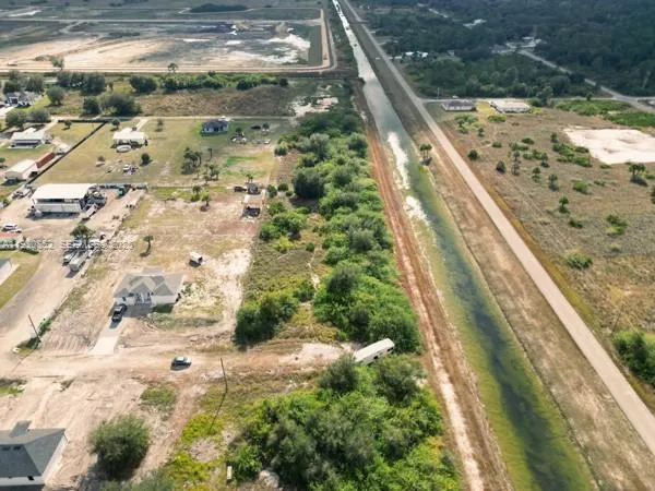 $79,990 | 7969 13th Terrace, LaBelle, FL 33935