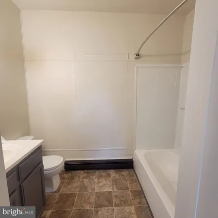 $1,250 | 5 South Main Street, Unit 5B, Keedysville, MD 21756