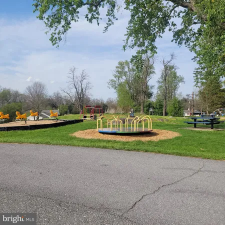 $1,250 | 5 South Main Street, Unit 5B, Keedysville, MD 21756