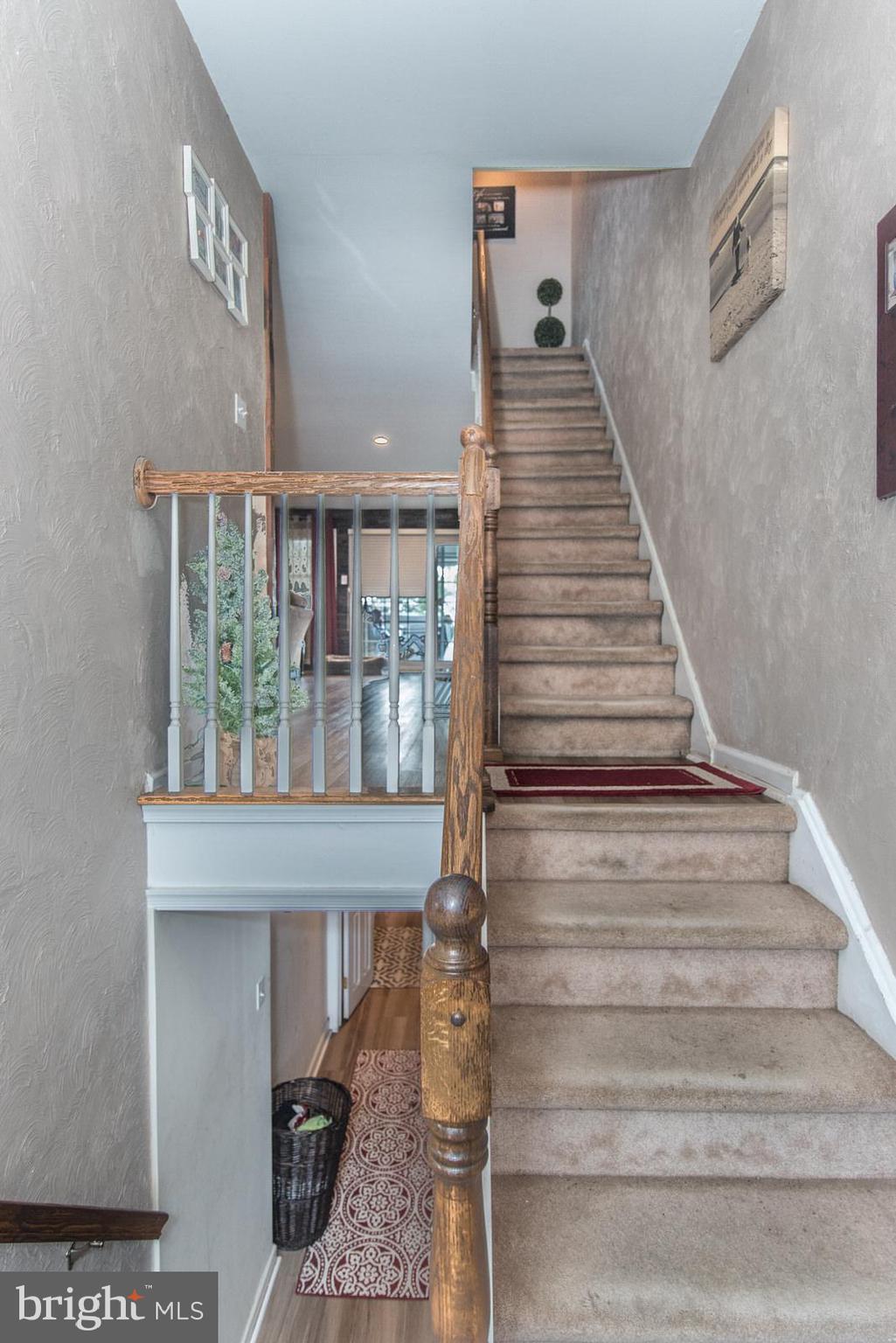 4242 Lawnside Road Philadelphia, PA 19154 - Photo 4 of 54 Gallery Image 4