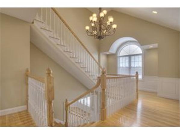 8 Arcadia Lane Salem, NH 03079 - Photo 13 of 18