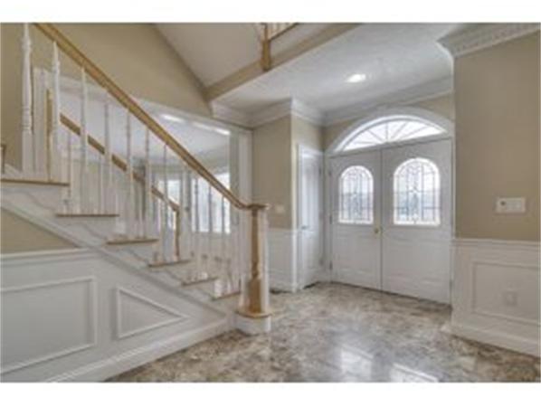 8 Arcadia Lane Salem, NH 03079 - Photo 2 of 18