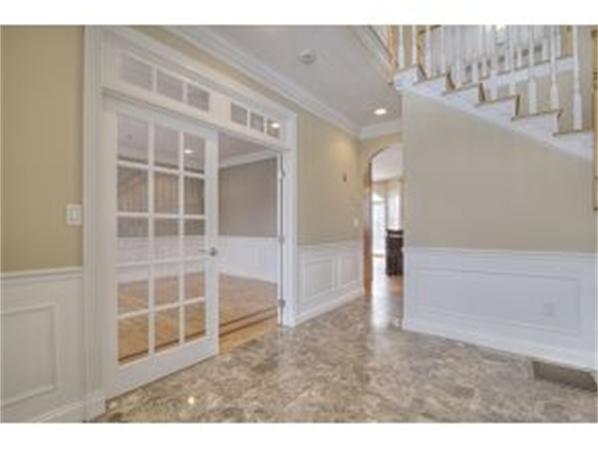 8 Arcadia Lane Salem, NH 03079 - Photo 3 of 18