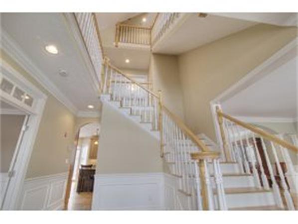 8 Arcadia Lane Salem, NH 03079 - Photo 4 of 18