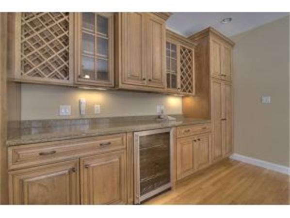 8 Arcadia Lane Salem, NH 03079 - Photo 7 of 18