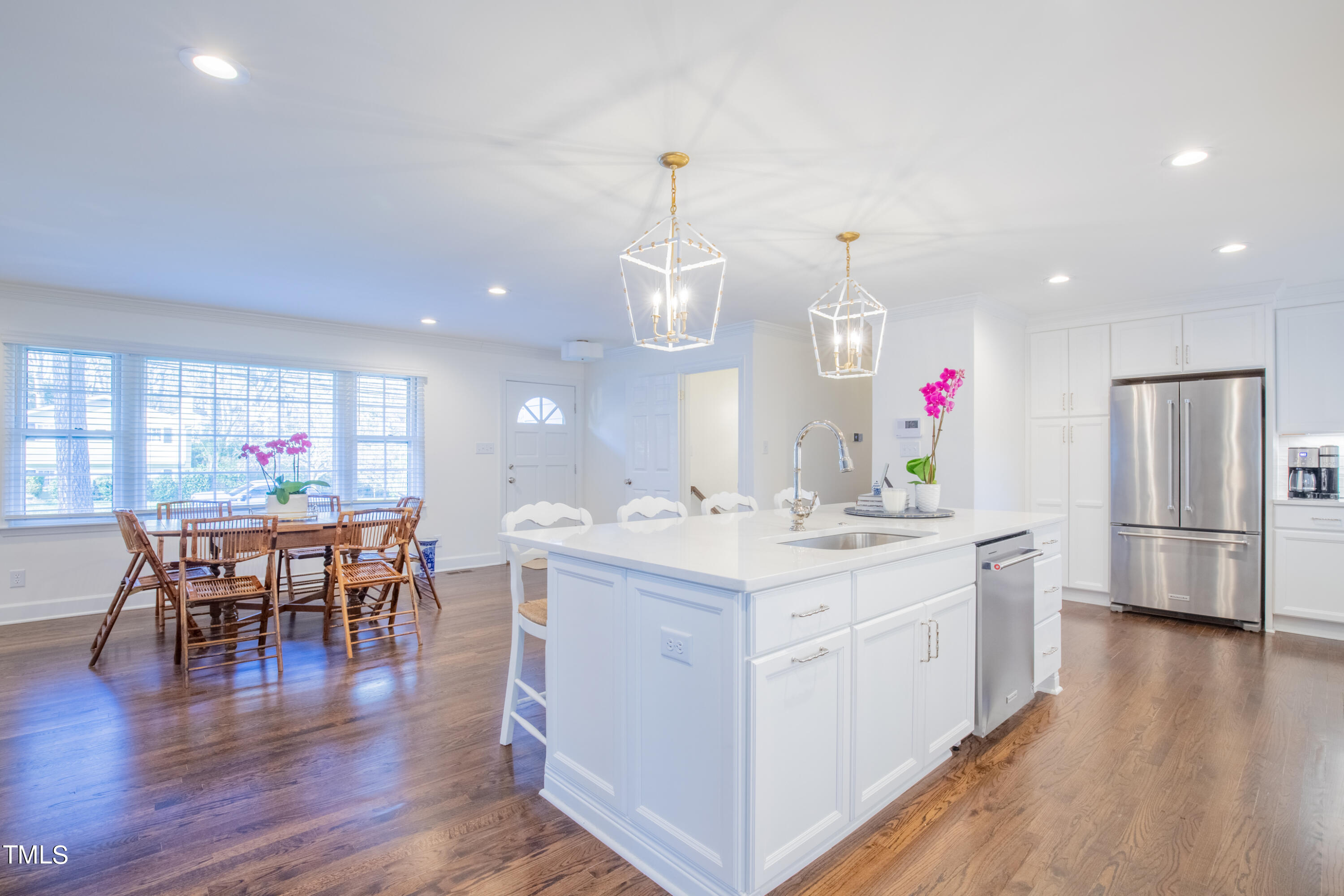 305 Glen Valley Road Raleigh, NC 27609 - Photo 5 of 40 20240224-IMG_2687-HDR
