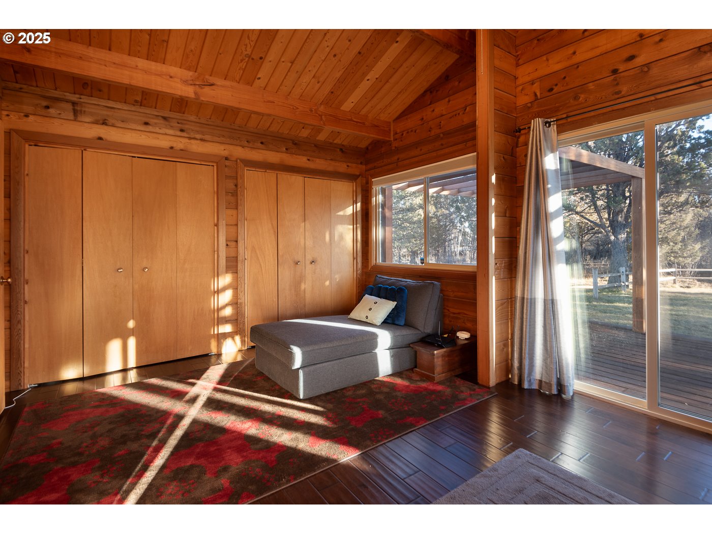 18955 Pinehurst Road Bend, OR 97703 - Photo 17 of 31