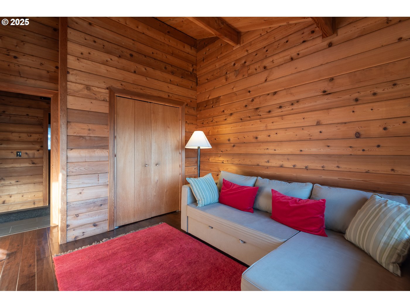 18955 Pinehurst Road Bend, OR 97703 - Photo 22 of 31