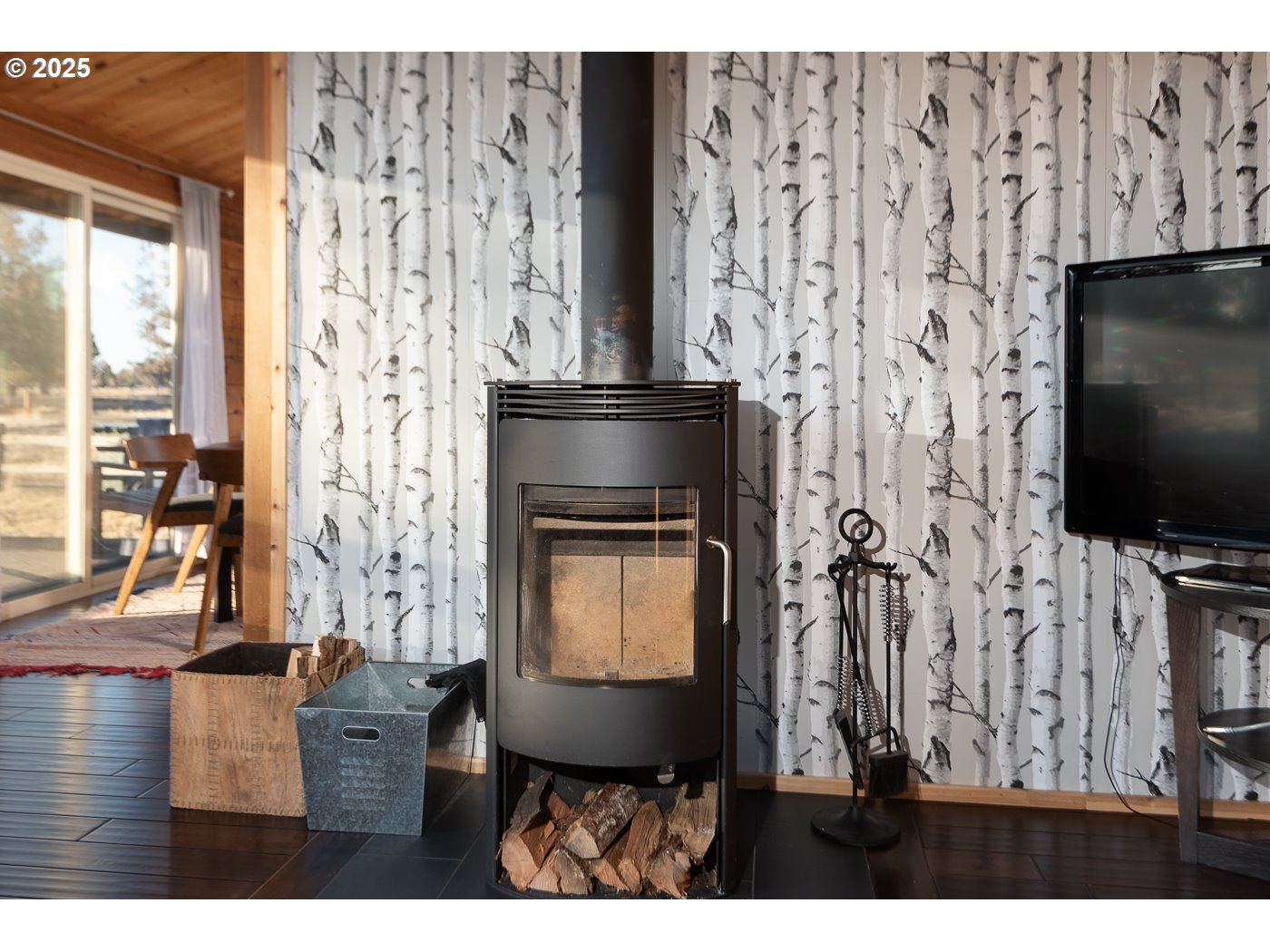 18955 Pinehurst Road Bend, OR 97703 - Photo 8 of 31