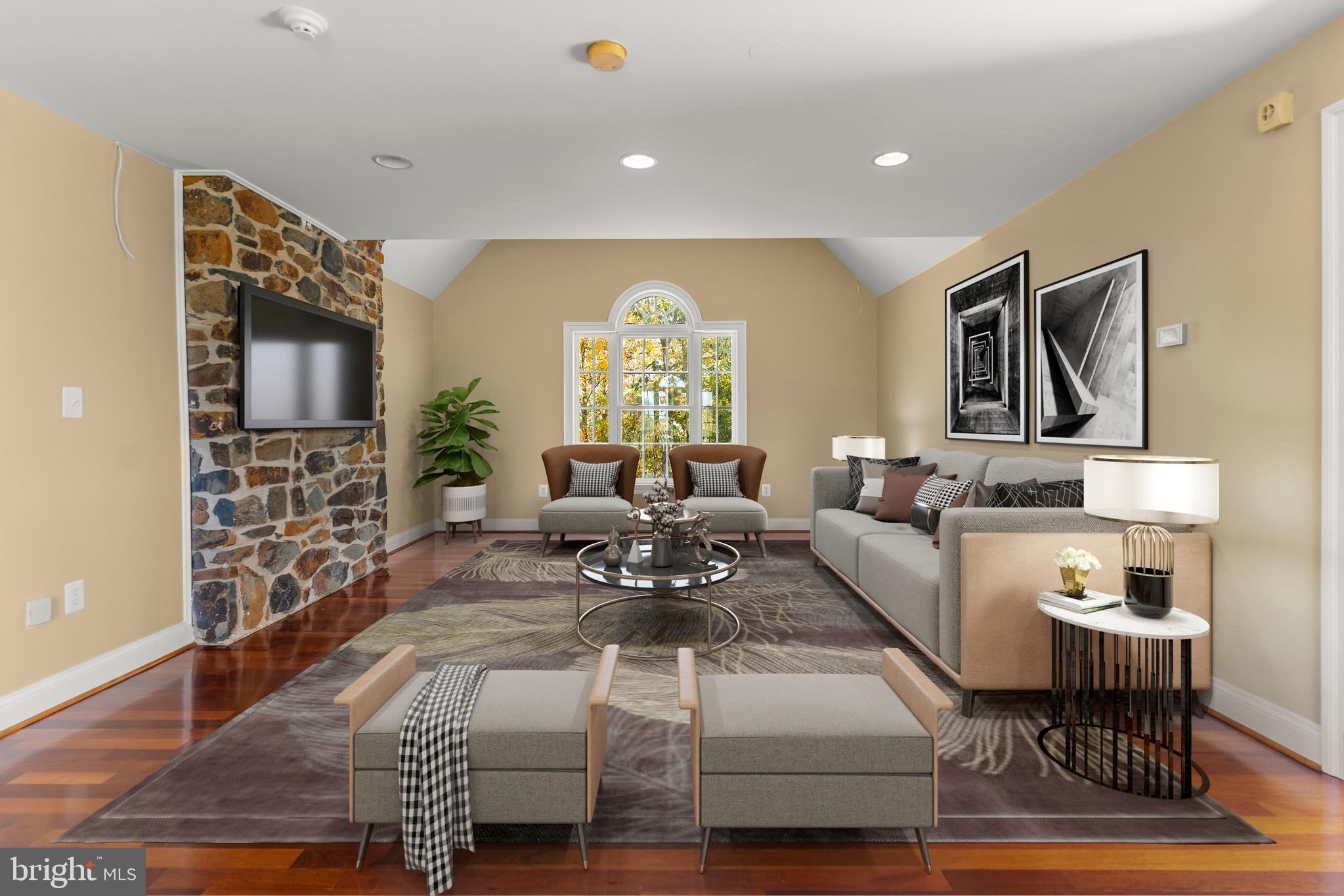 14294 Browntown Road Culpeper, VA 22701 - Photo 7 of 118 Virtually staged Upper-Leve Family Room