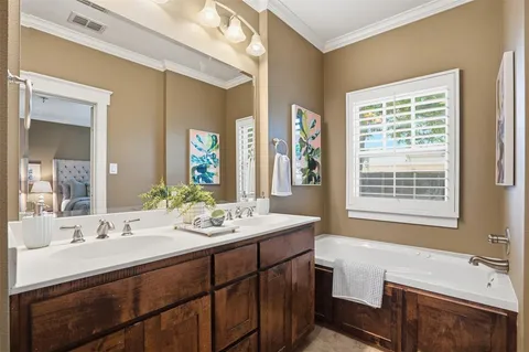 $625,000 | 2341 Alston Avenue, Fort Worth, TX 76110