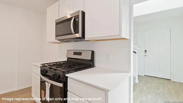 $278,020 | 16044 Mahogany Way, Elmendorf, TX 78112