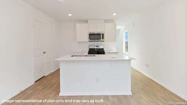 $278,020 | 16044 Mahogany Way, Elmendorf, TX 78112