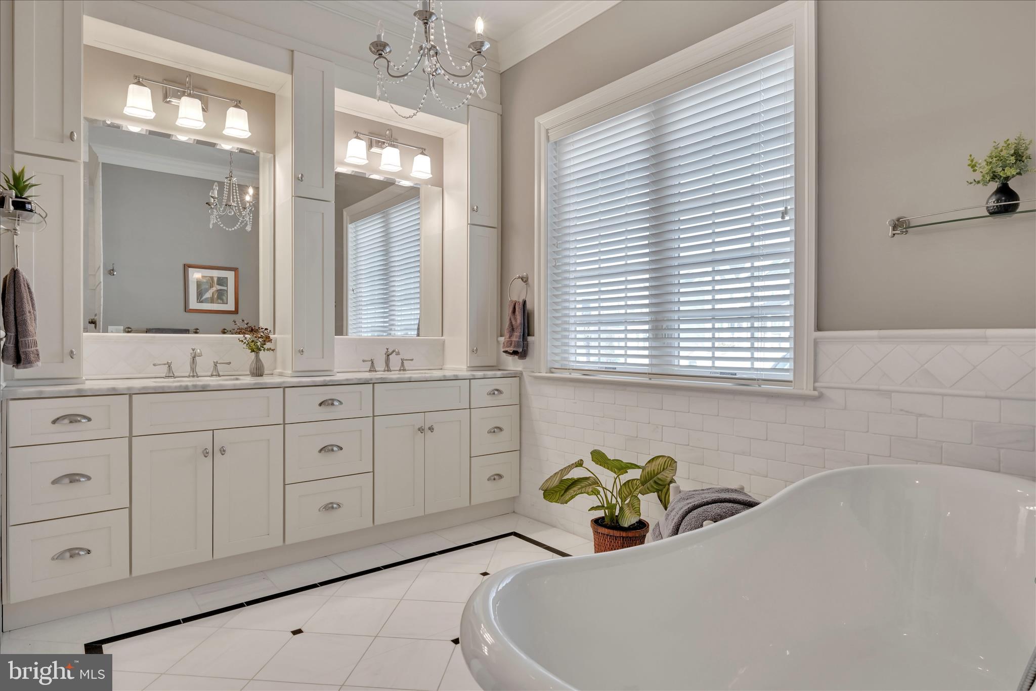 378 Fern Lane Lancaster, PA 17601 - Photo 33 of 65 Bathroom Marble Counters/Floors