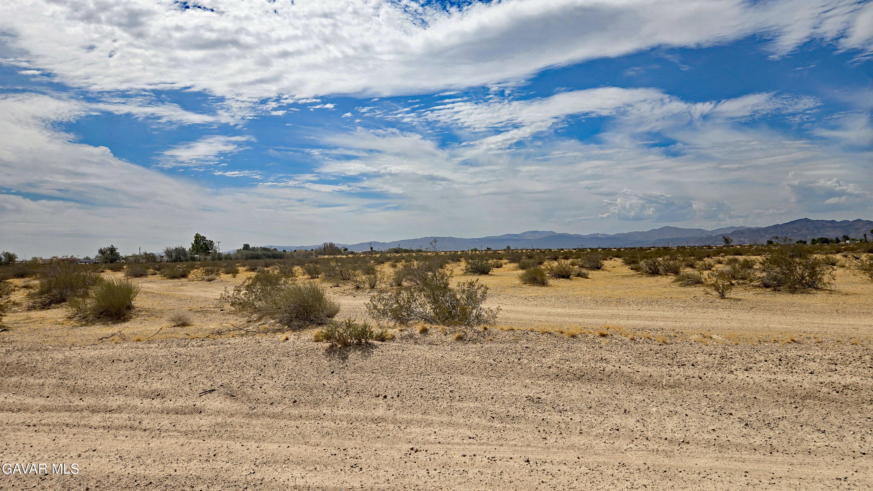 Riverside Road Newberry Springs, CA 92365 - Photo 6 of 23 0532-191-13 (6)