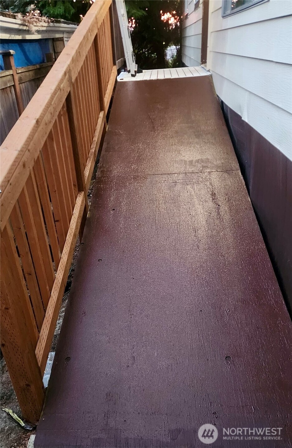 13101 64th Avenue South Seattle, WA 98178 - Photo 2 of 34