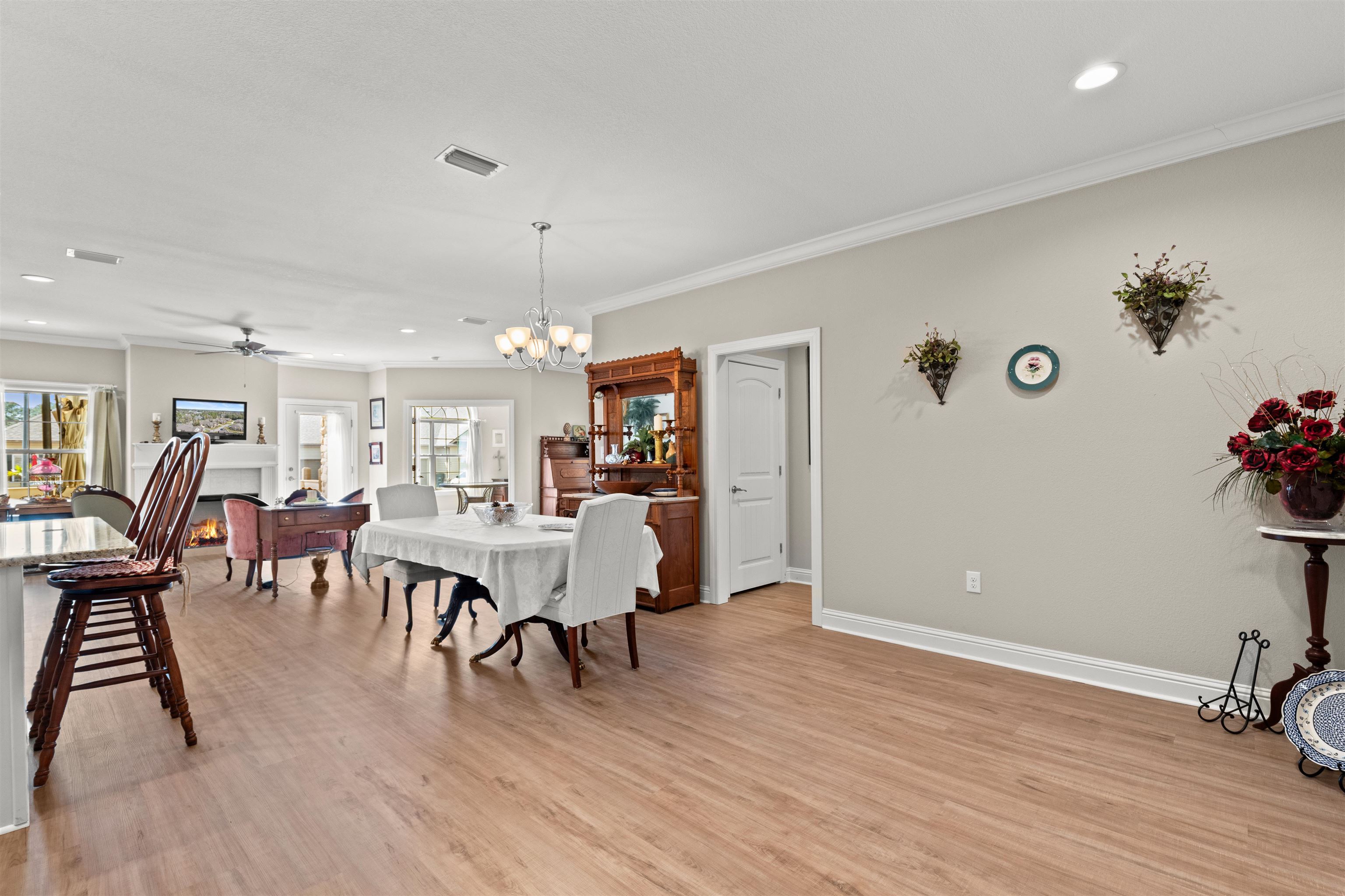 301 Holmes Avenue, Unit 301 Foley, AL 36535 - Photo 10 of 54 Dining Area
