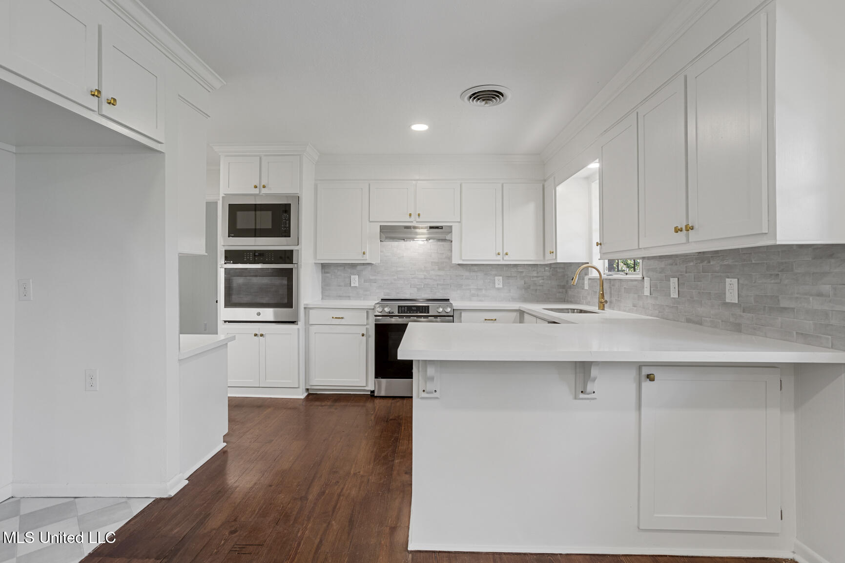 440 Armour Drive Jackson, MS 39211 - Photo 12 of 35 440 Armour-13