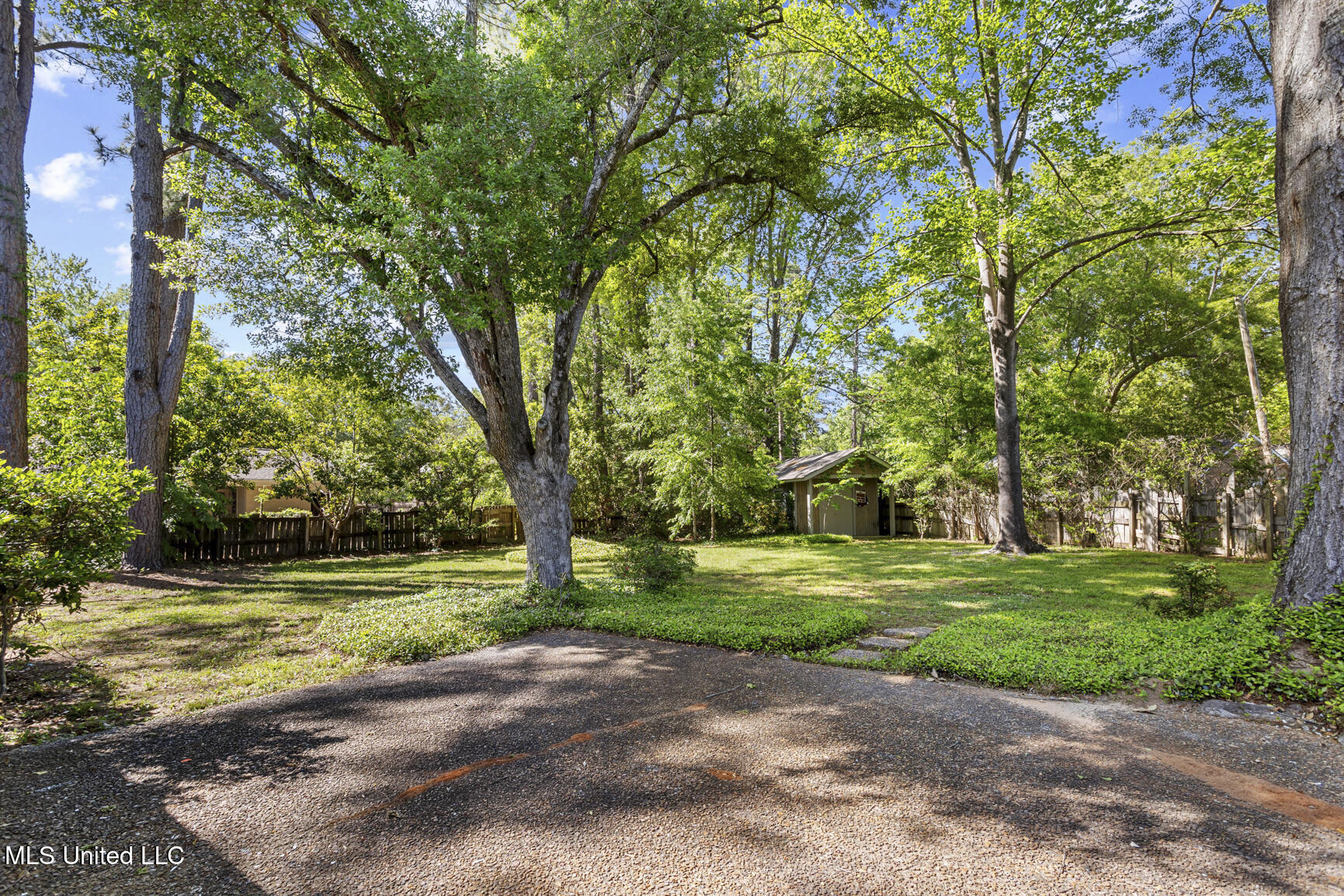 440 Armour Drive Jackson, MS 39211 - Photo 33 of 35 440 Armour-35