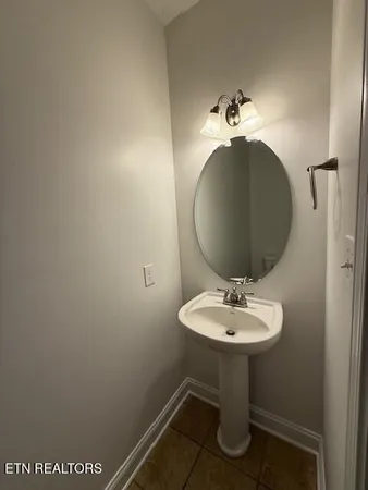 $1,975 | 7855 Greenscape Drive, Knoxville, TN 37938