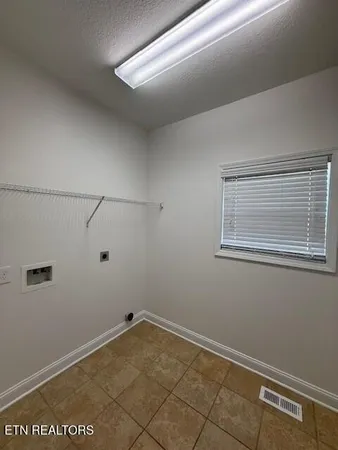 $1,975 | 7855 Greenscape Drive, Knoxville, TN 37938