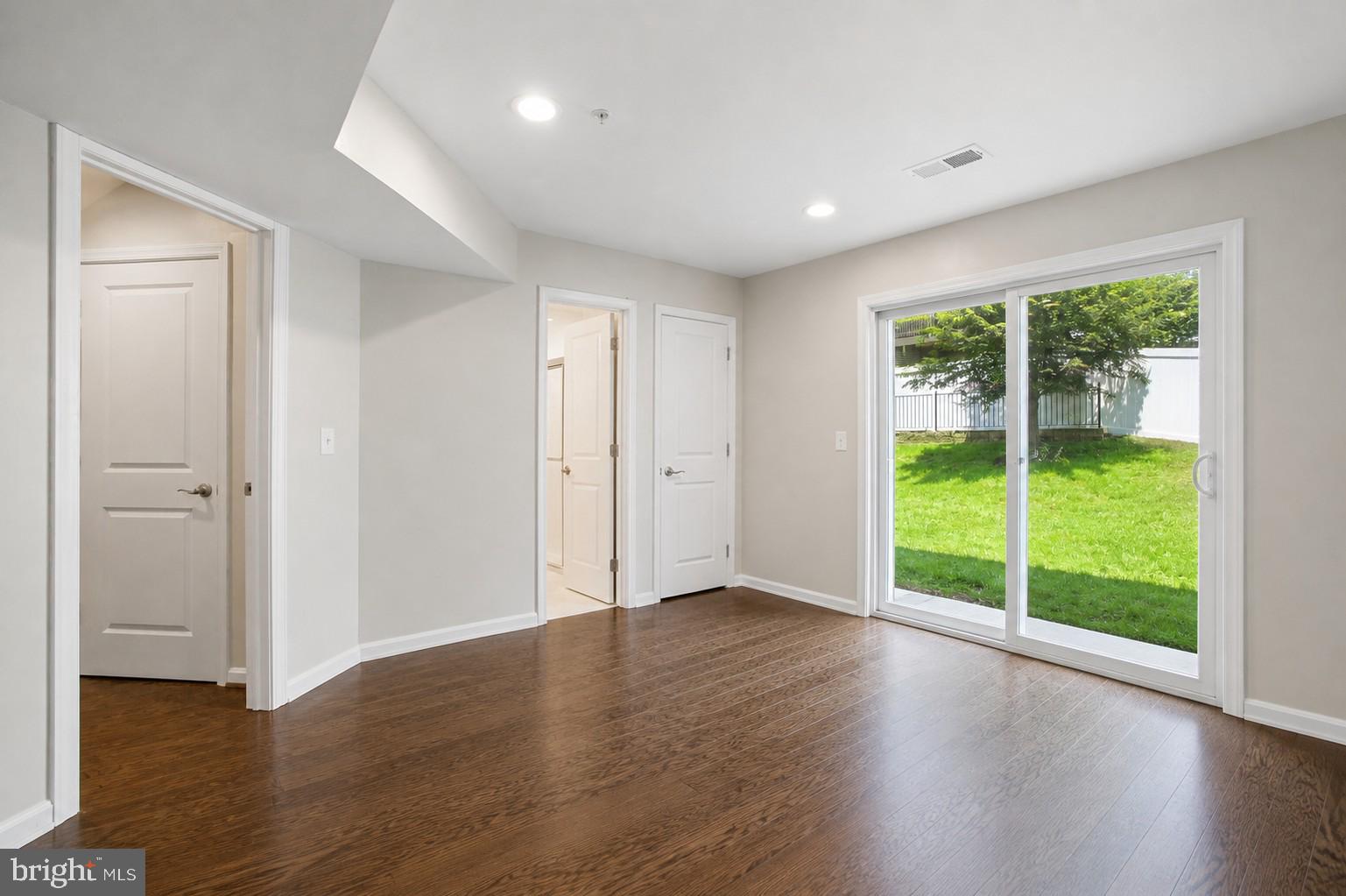 1052 Owens Road Oxon Hill, MD 20745 - Photo 10 of 34 Lower level bedroom/family room