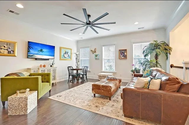 $4,500 | 1943 Carolina Towne Court, Mount Pleasant, SC 29464