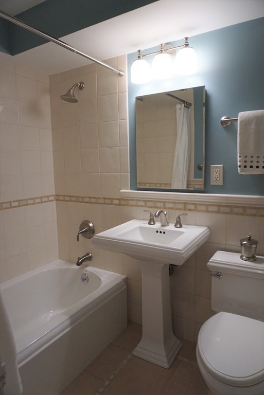 9 Hawthorne Place, Unit 2J Boston, MA 02114 - Photo 7 of 10