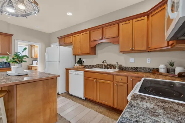 $329,000 | 815 2nd Street, Asotin, WA 99402