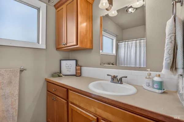 $329,000 | 815 2nd Street, Asotin, WA 99402