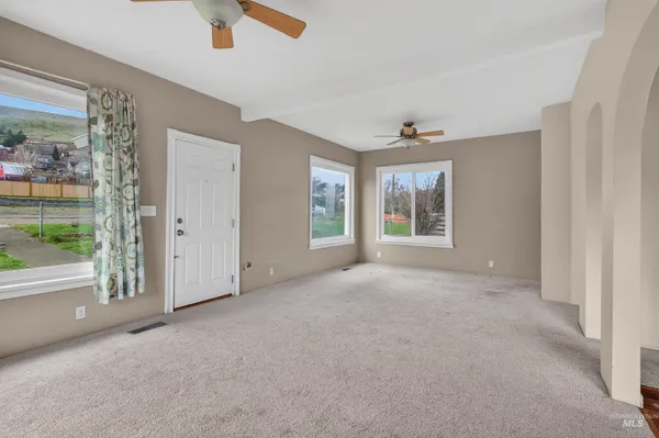 $329,000 | 815 2nd Street, Asotin, WA 99402