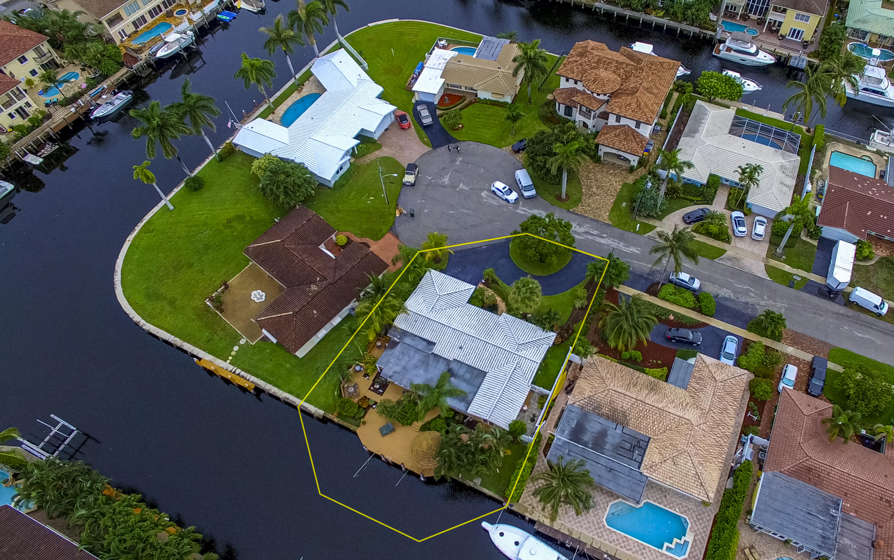 845 Northeast 72nd Street Boca Raton, FL 33487 - Photo 1 of 57 WATERFRONT PARADISE!