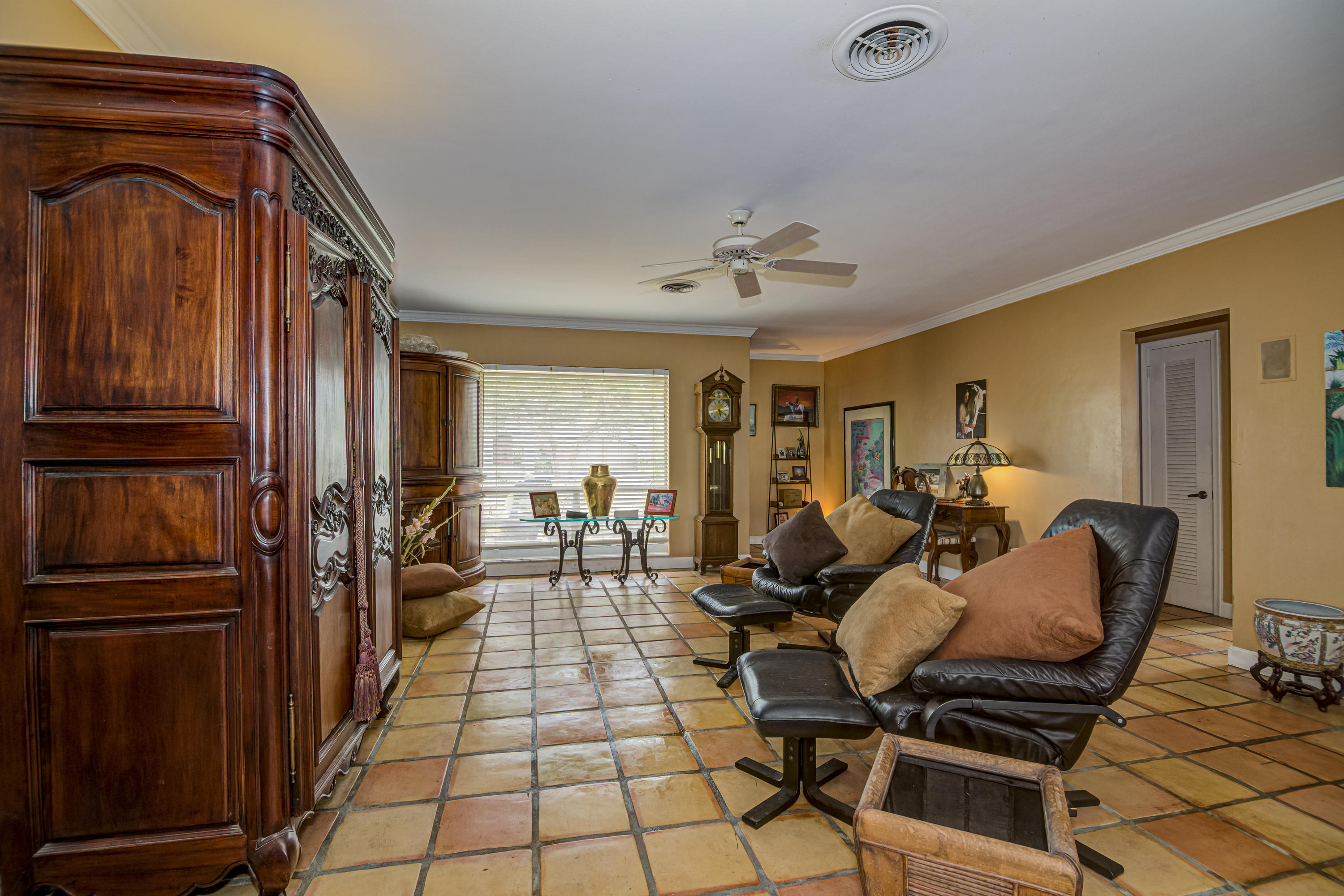 845 Northeast 72nd Street Boca Raton, FL 33487 - Photo 19 of 57 FAMILY ROOM