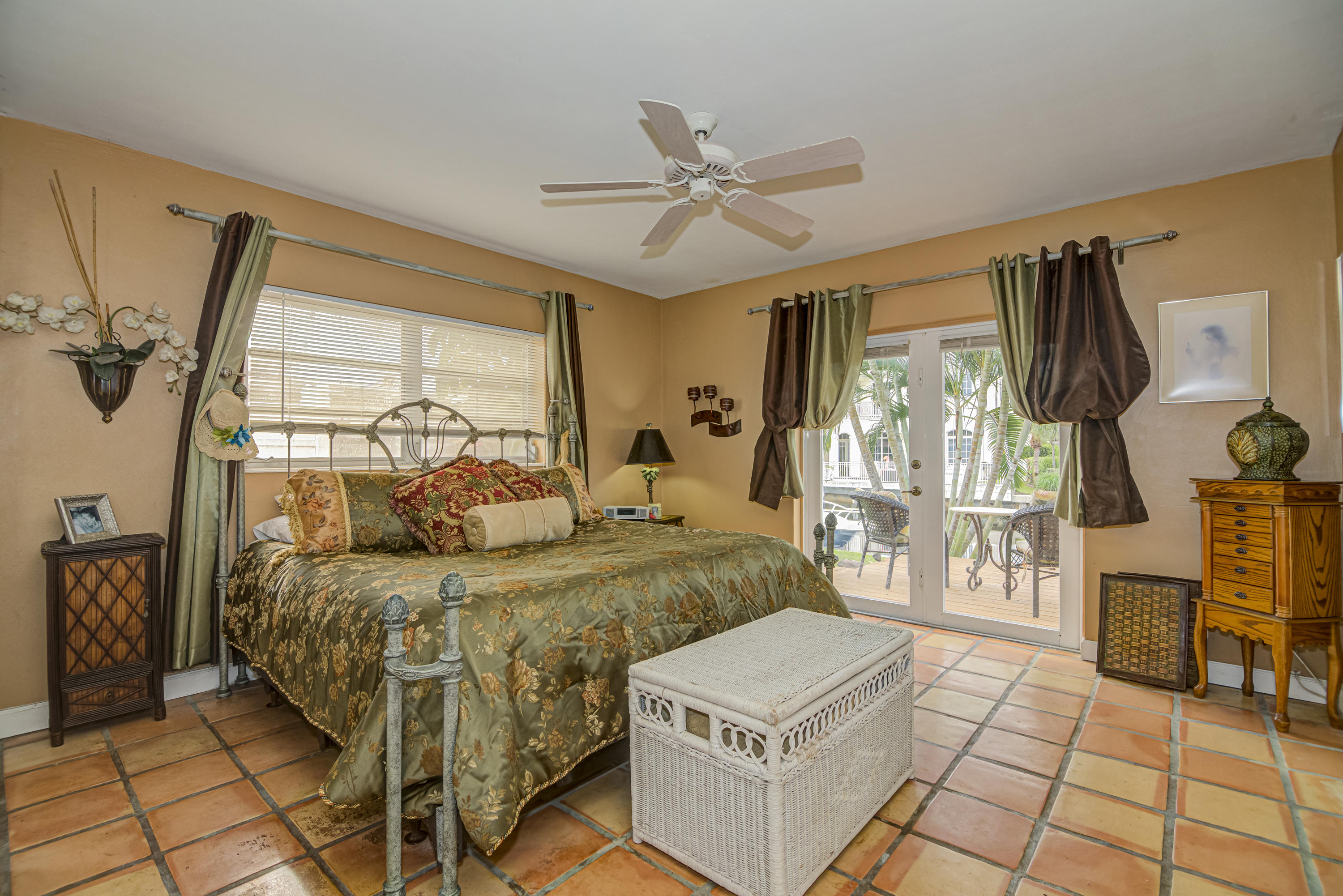 845 Northeast 72nd Street Boca Raton, FL 33487 - Photo 30 of 57 MASTER BEDROOM