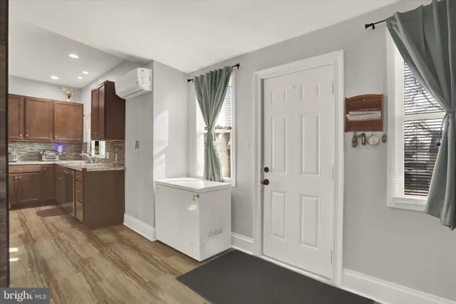 $249,900 | 559 North Bedford Street, Carlisle, PA 17013