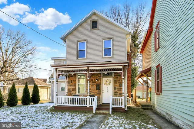 $249,900 | 559 North Bedford Street, Carlisle, PA 17013