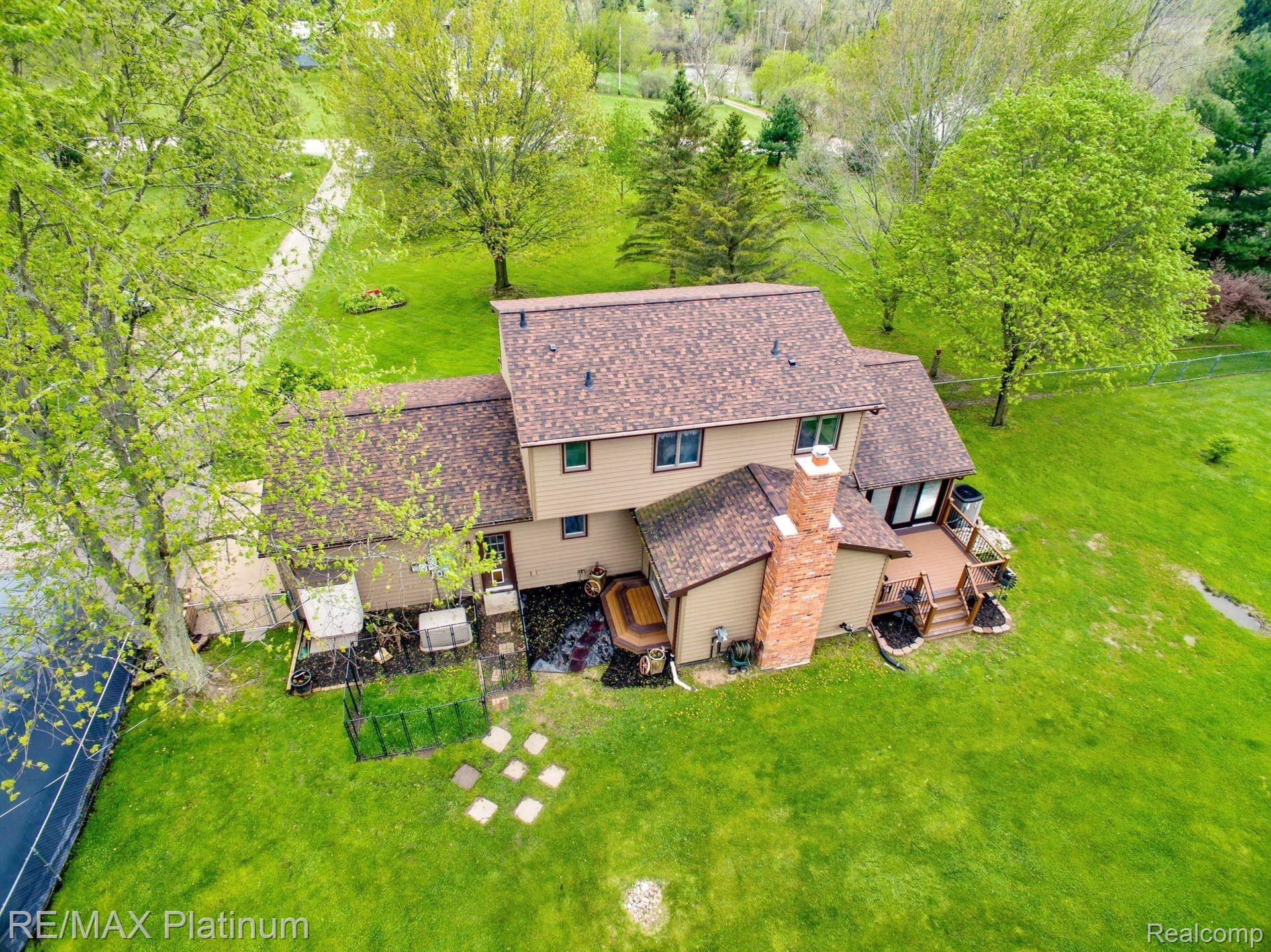 4774 West Coon Lake Road Howell, MI 48843 - Photo 36 of 36 37.jpg