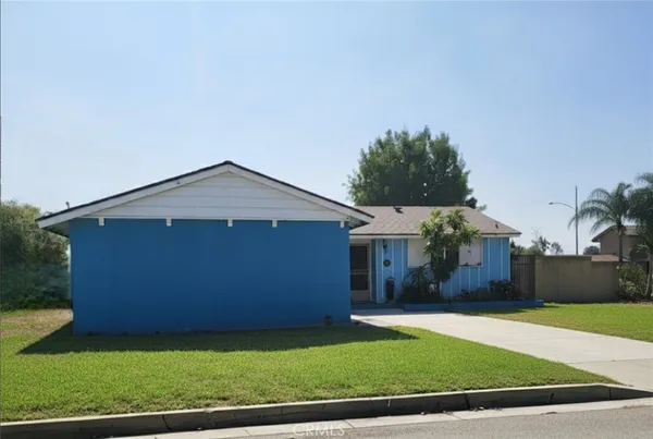 $652,000 | 5724 North Galanto Avenue, Azusa, CA 91702