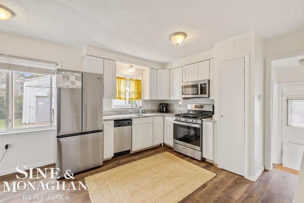 454 Alter Road Detroit, MI 48215 - Photo 10 of 31 Gallery Image 10