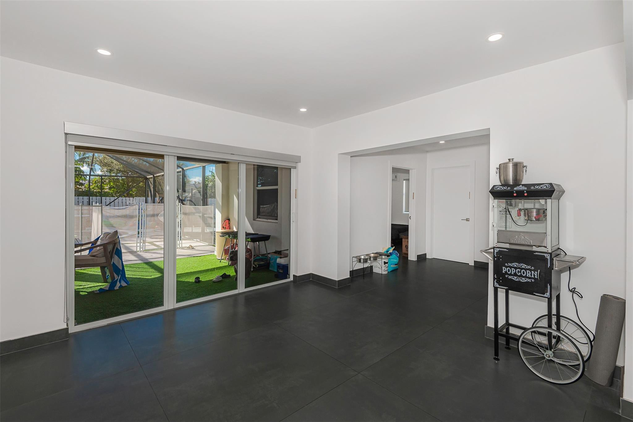 5300 Garfield Street Hollywood, FL 33021 - Photo 19 of 33 Photo 19