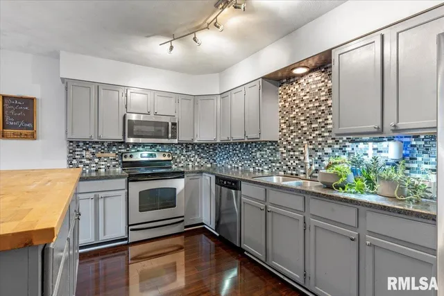 $227,000 | 3131 Turning Mill Drive, Springfield, IL 62704