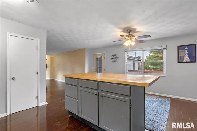 $227,000 | 3131 Turning Mill Drive, Springfield, IL 62704