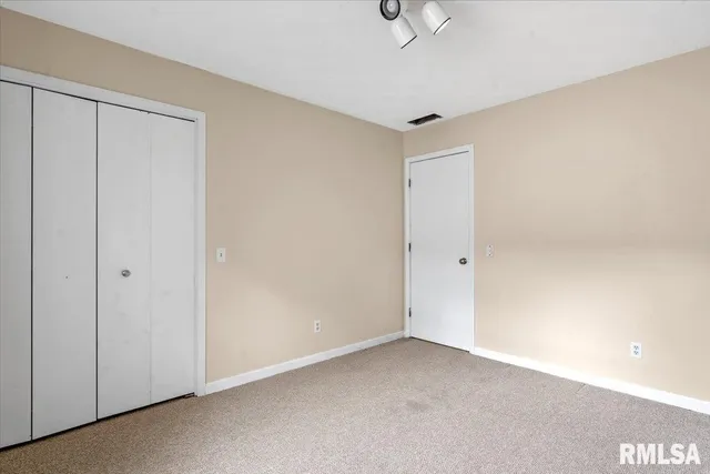 $227,000 | 3131 Turning Mill Drive, Springfield, IL 62704