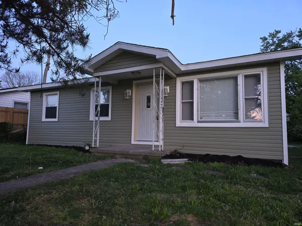 $129,900 | 1205 North 14th Street, Vincennes, IN 47591